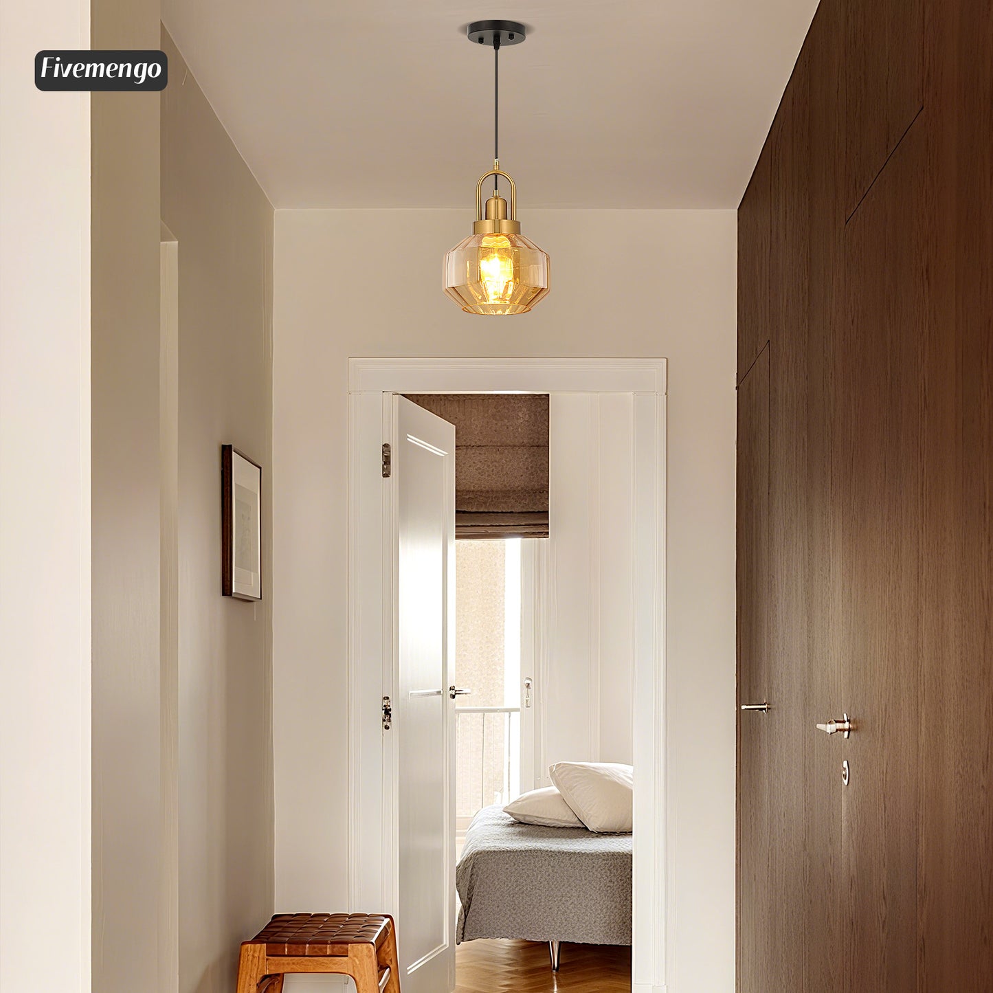 Fivemengo 9in Mid Century Modern Amber Glass Pendant Light Fixture Small Gold Globe Kitchen Island Pendant Light with Hand Blown Glass Ceiling Hanging Lamp for Foyer Dining Room Bedroom Entryway